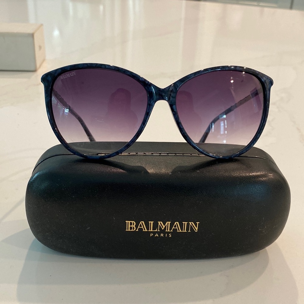 Balmain dark blue sunglasses